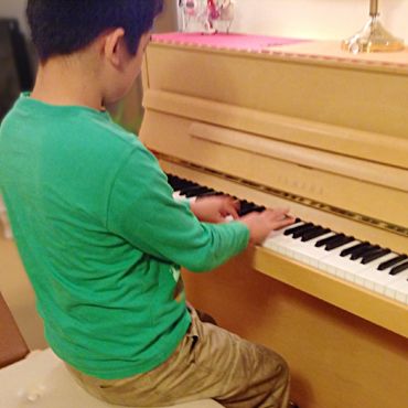 障がい児のための音楽療法とピアノレッスン