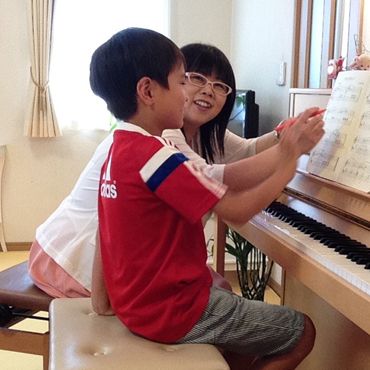 ピアノレッスン(たのしいピアノコース)